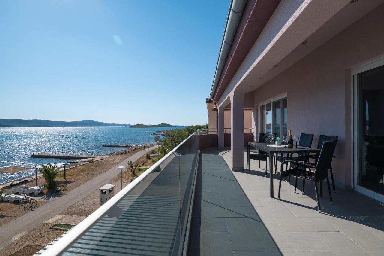 Euroholiday Apartments Turanj Kültér fotó