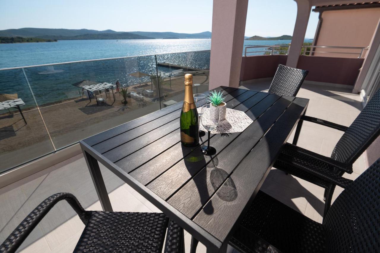 Euroholiday Apartments Turanj Kültér fotó
