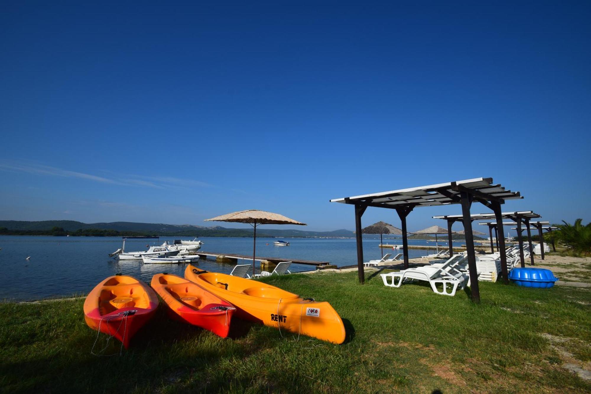 Euroholiday Apartments Turanj Kültér fotó