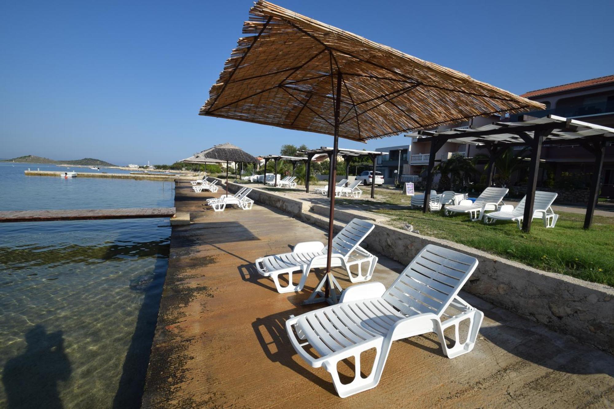 Euroholiday Apartments Turanj Kültér fotó