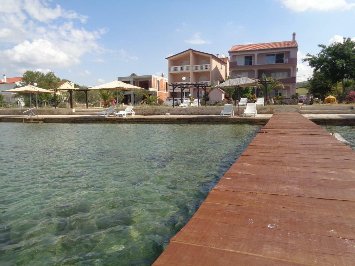 Euroholiday Apartments Turanj Kültér fotó